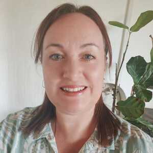 Ilona Bell